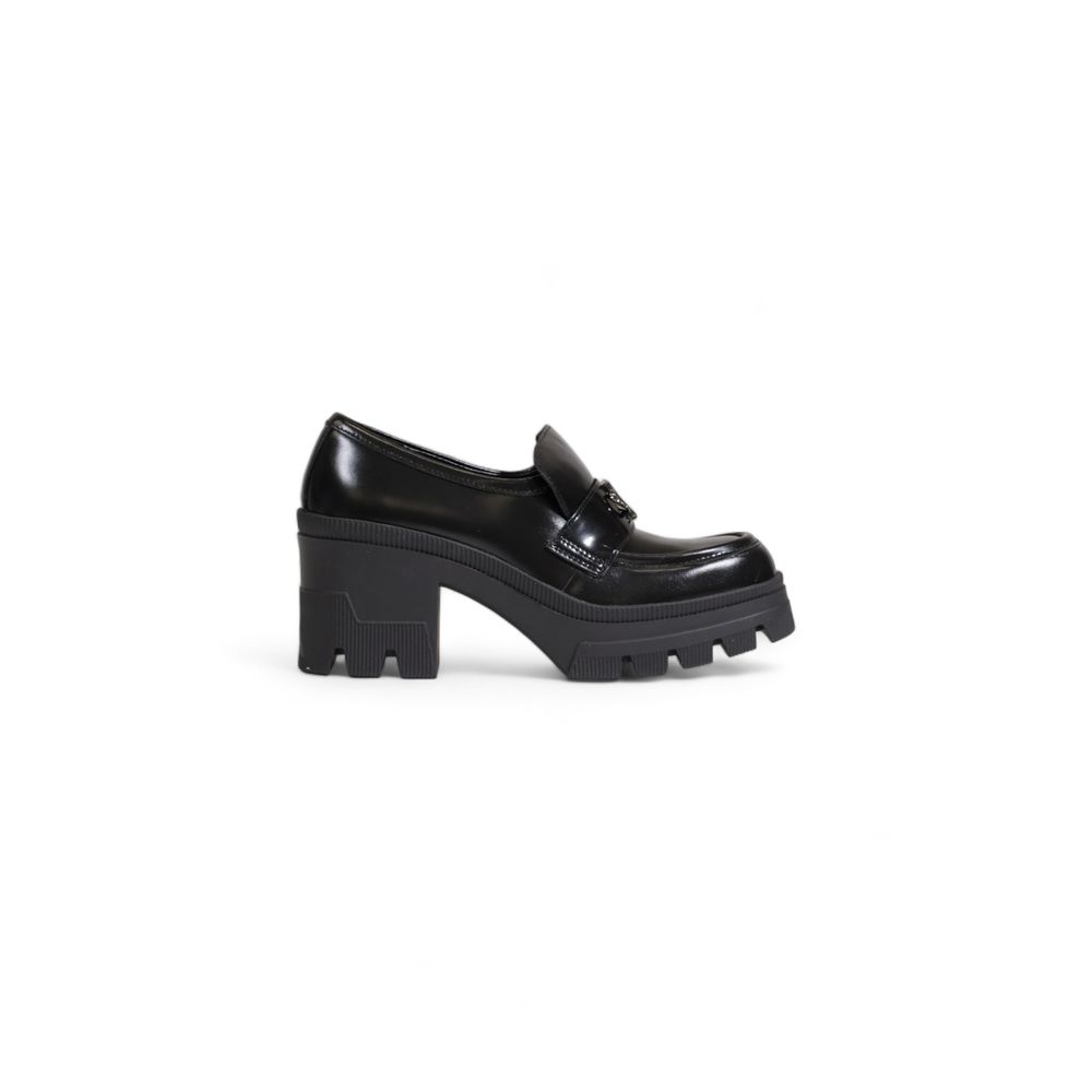 Calvin Klein – Schwarze Lederpumps
