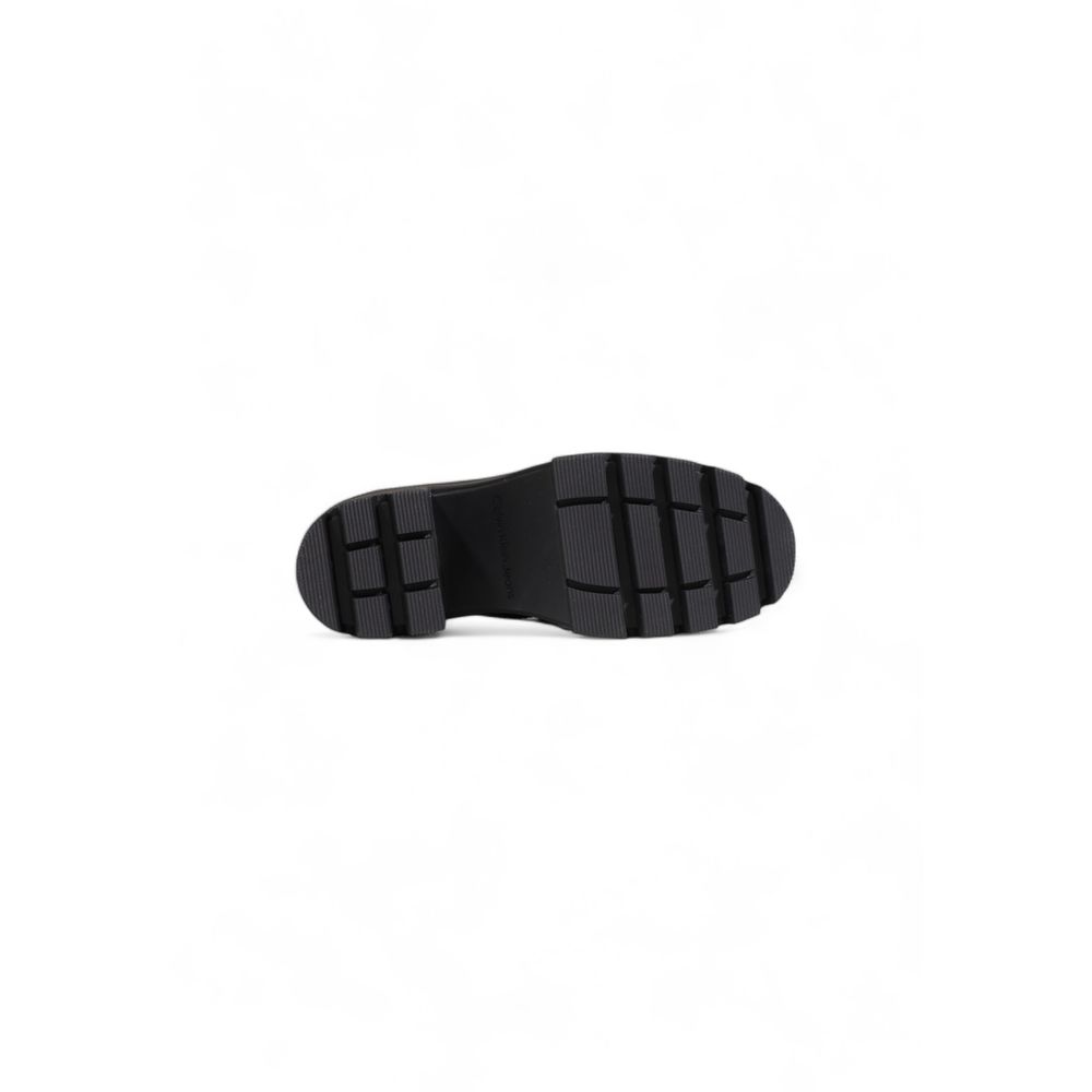 Calvin Klein – Schwarze Lederpumps