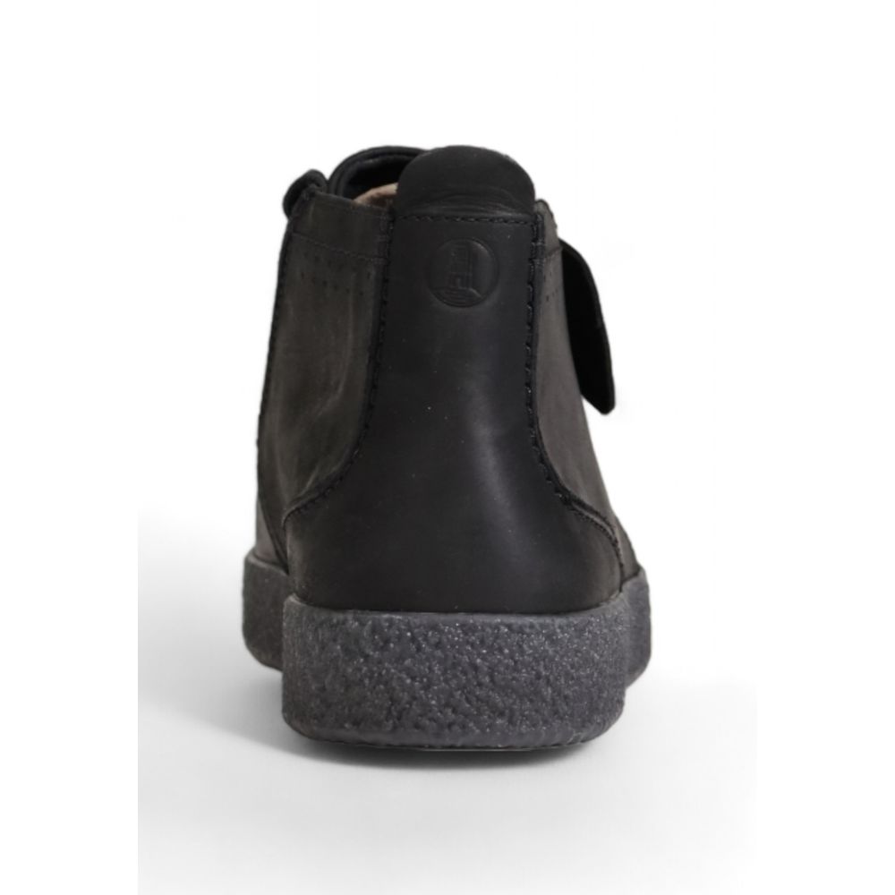Черен велурен ботуш Clarks