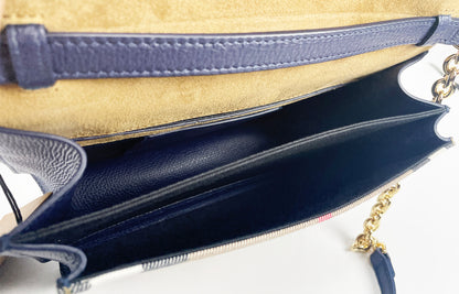 Кожена чанта през рамо Burberry Macken Small Regency Blue House