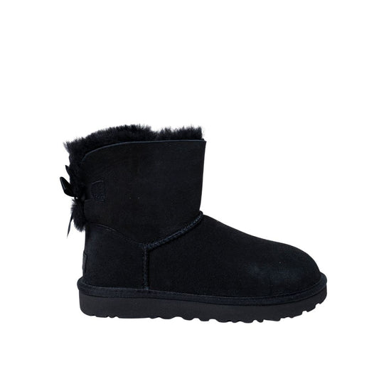 Черен велурен кожен ботуш UGG
