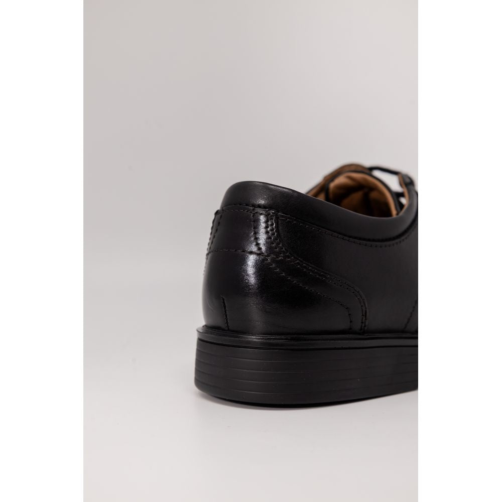 Clarks Black Leather Oxfords And Derby