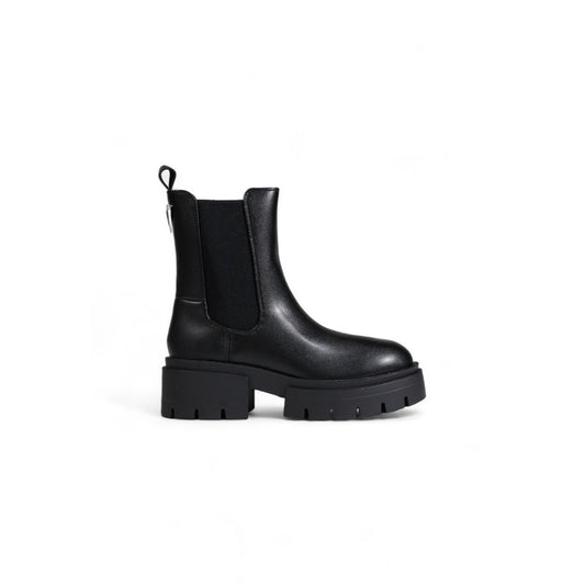 Черен полиетиленов ботуш Guess
