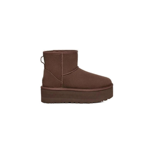 UGG – Braune Wildlederstiefel
