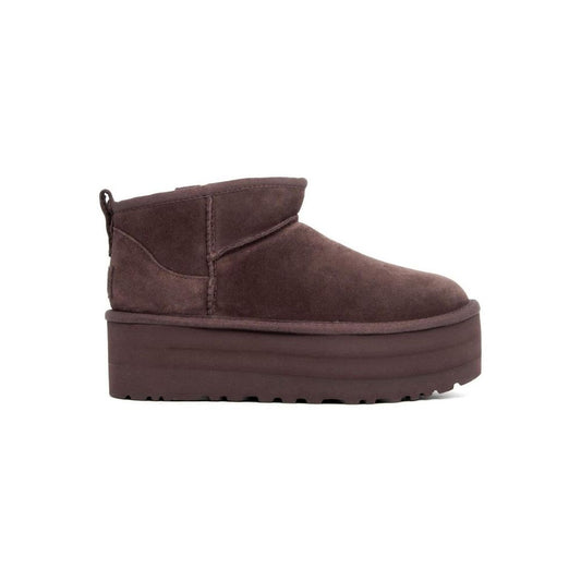 UGG – Braune Wildlederstiefel