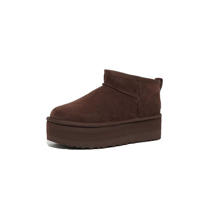 UGG – Braune Wildlederstiefel