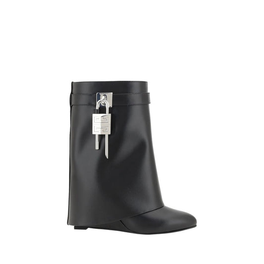 Givenchy – Ankle-Boots mit Haifischverschluss