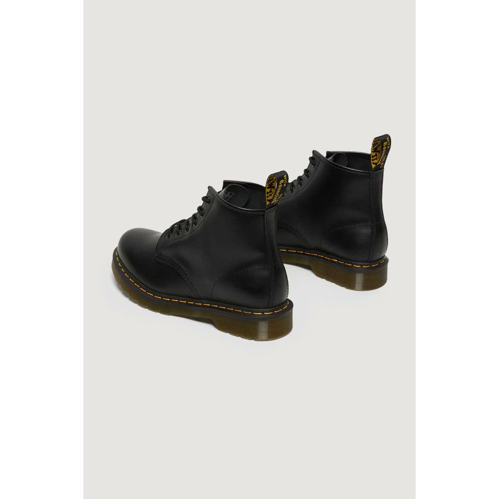 Черни кожени ботуши Dr. Martens
