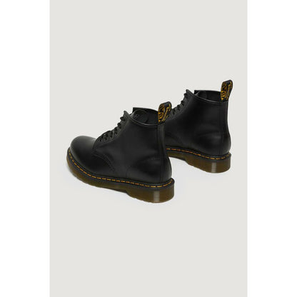 Черни кожени ботуши Dr. Martens