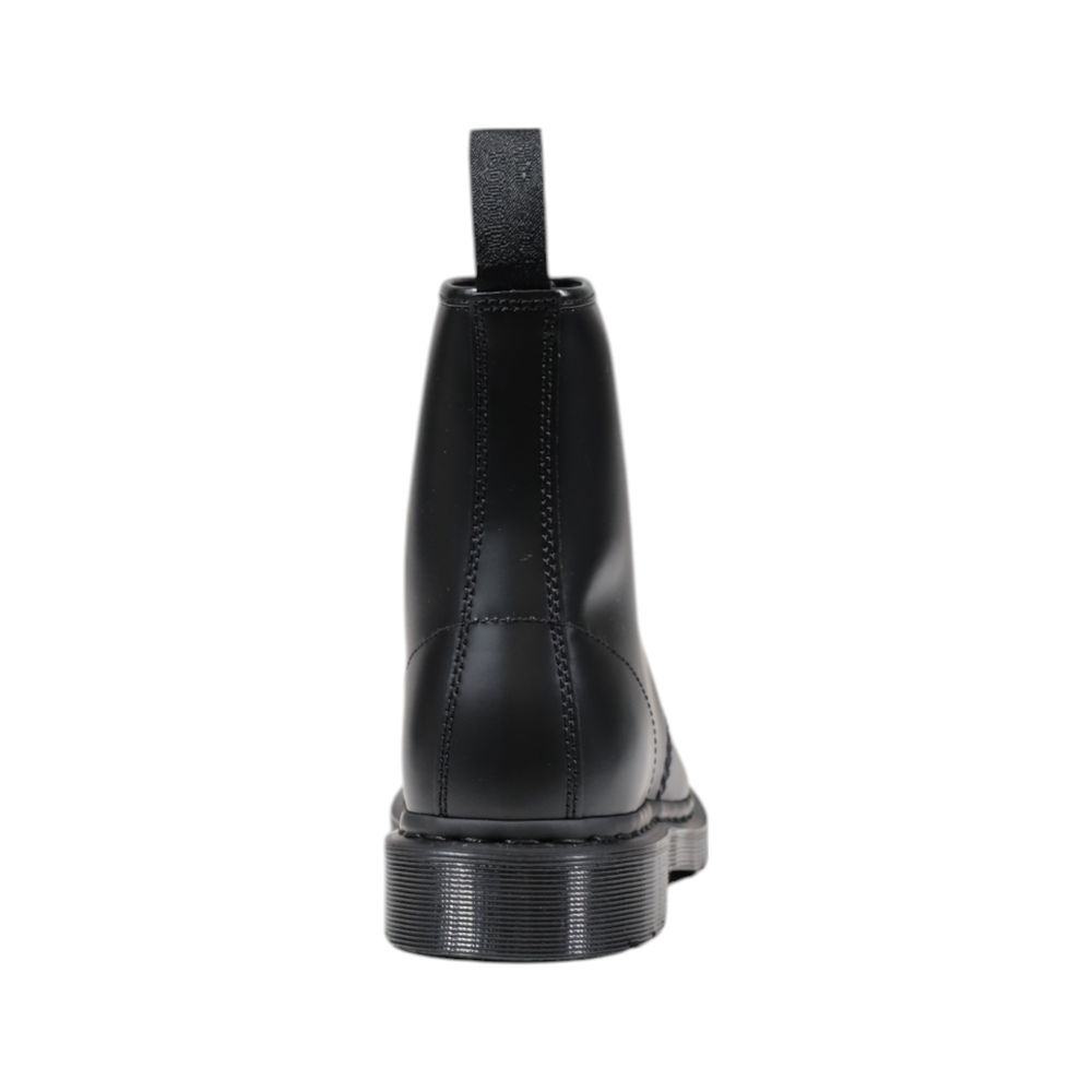 Dr. Martens – Schwarze Lederstiefel