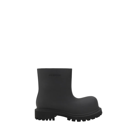 Стероидни ботуши на Balenciaga