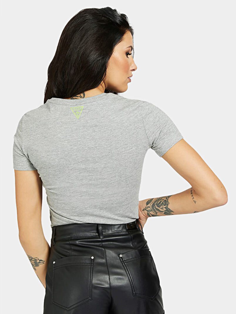 Унисекс тениска Guess Jeans сива памучна